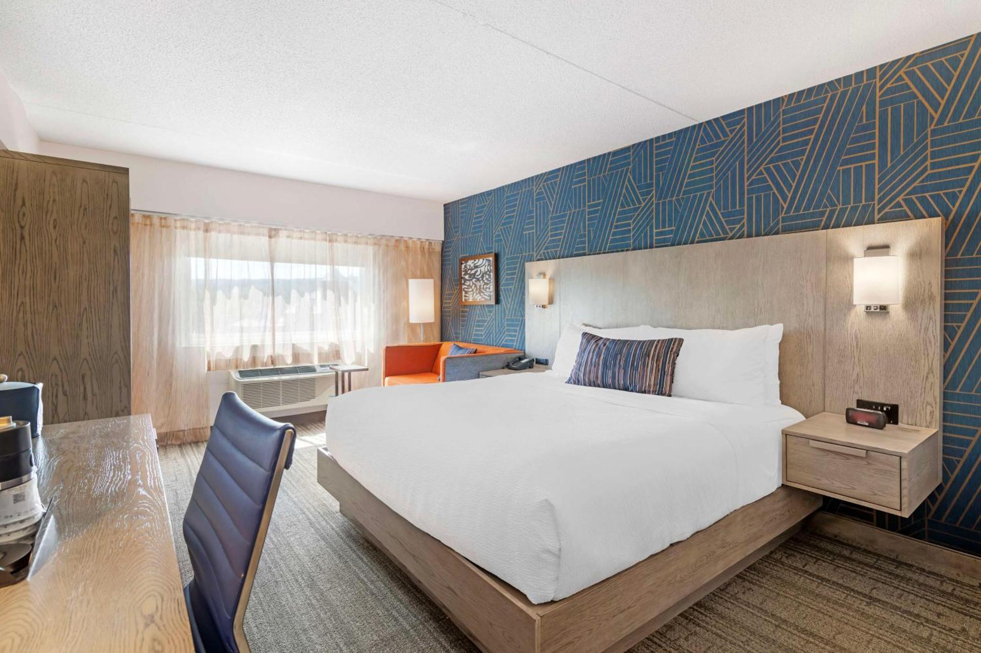 Best Western Plus Landmark Inn Лакония Екстериор снимка