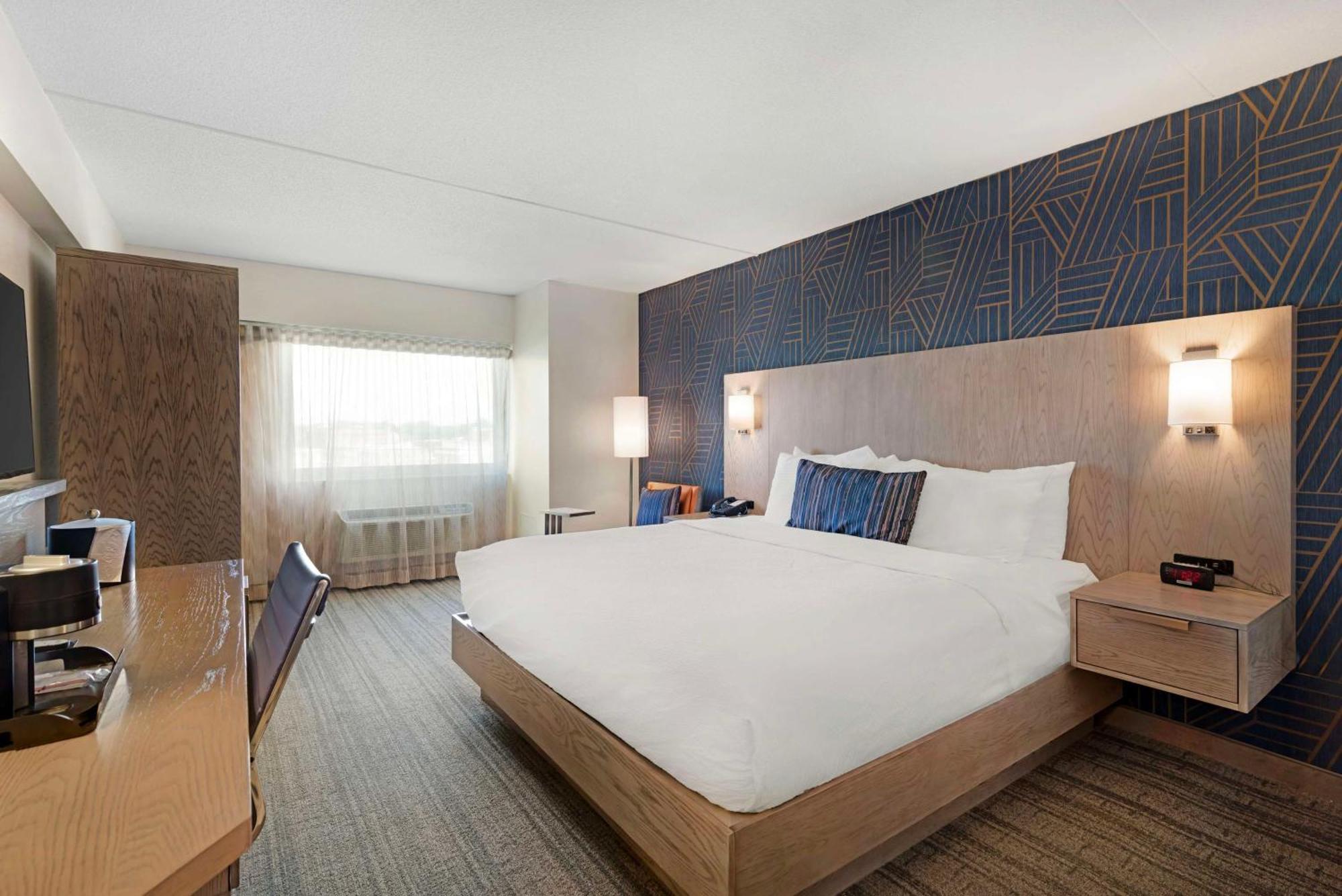 Best Western Plus Landmark Inn Лакония Екстериор снимка