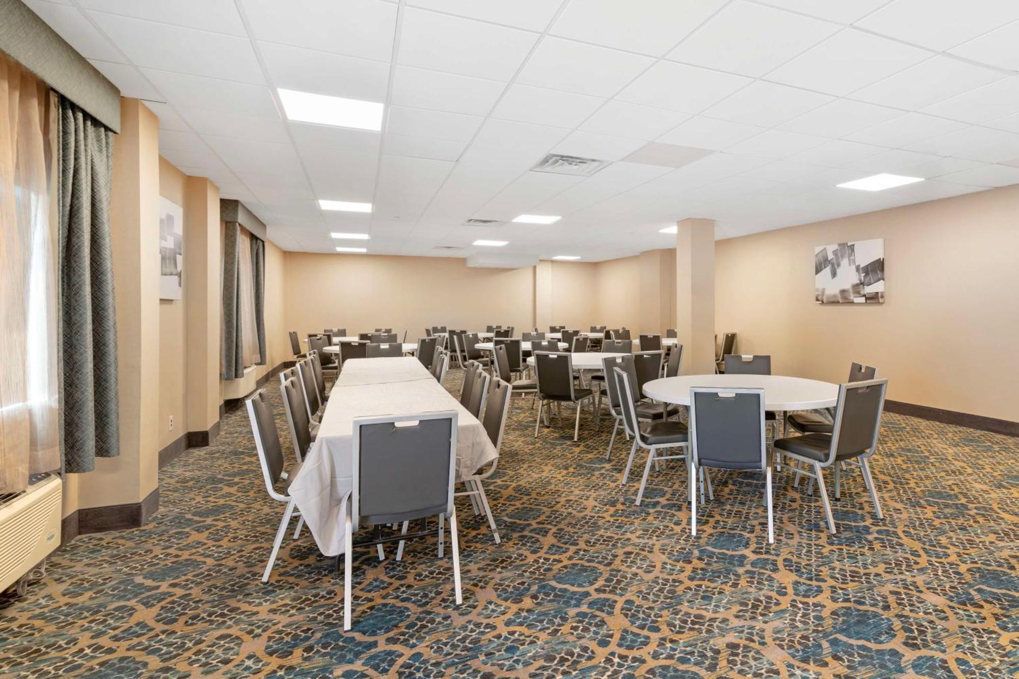 Best Western Plus Landmark Inn Лакония Екстериор снимка