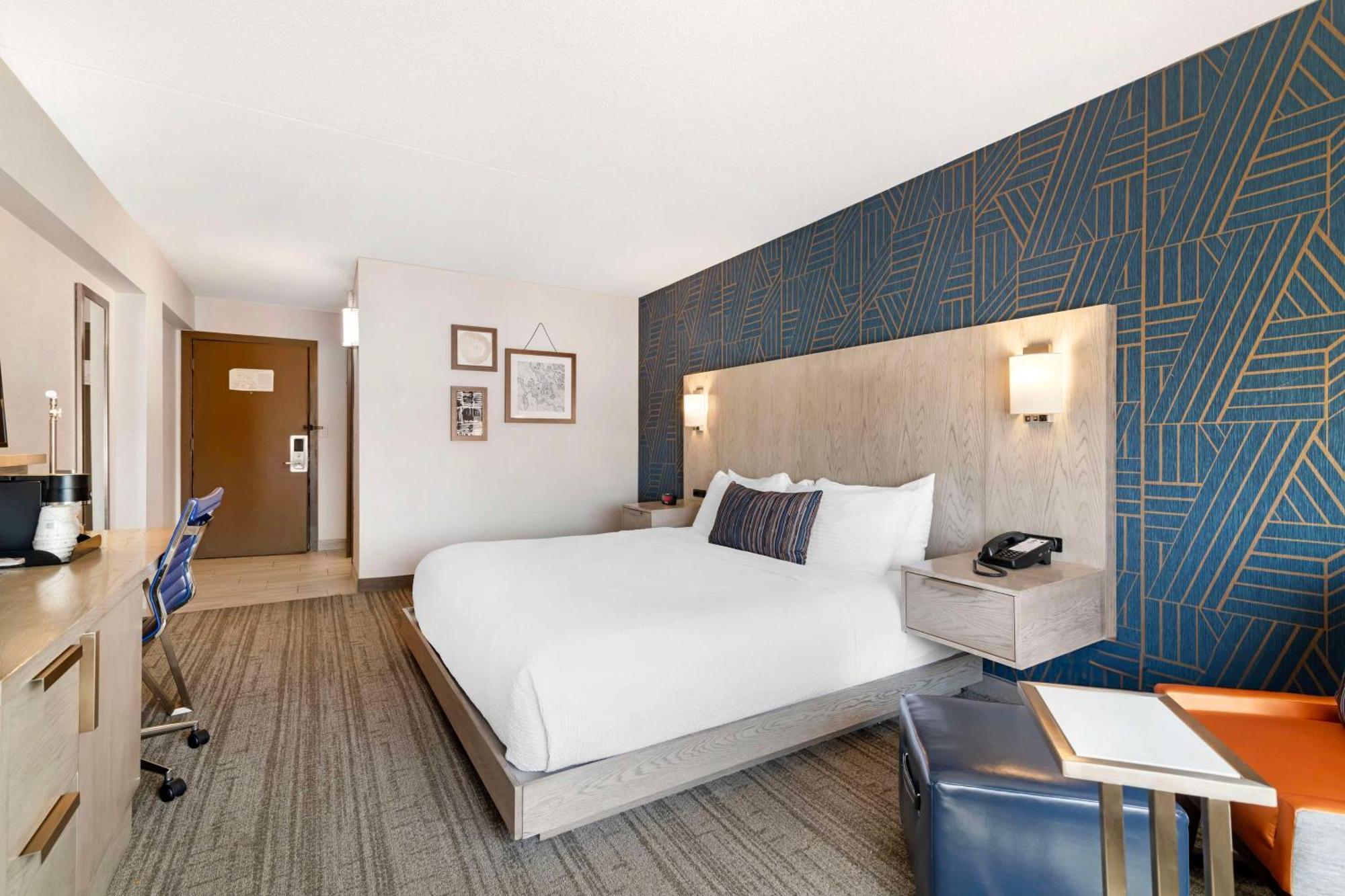 Best Western Plus Landmark Inn Лакония Екстериор снимка